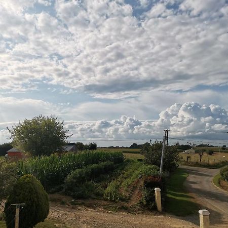 Appartement Calme En Pleine Campagne Malaussanne Eksteriør billede