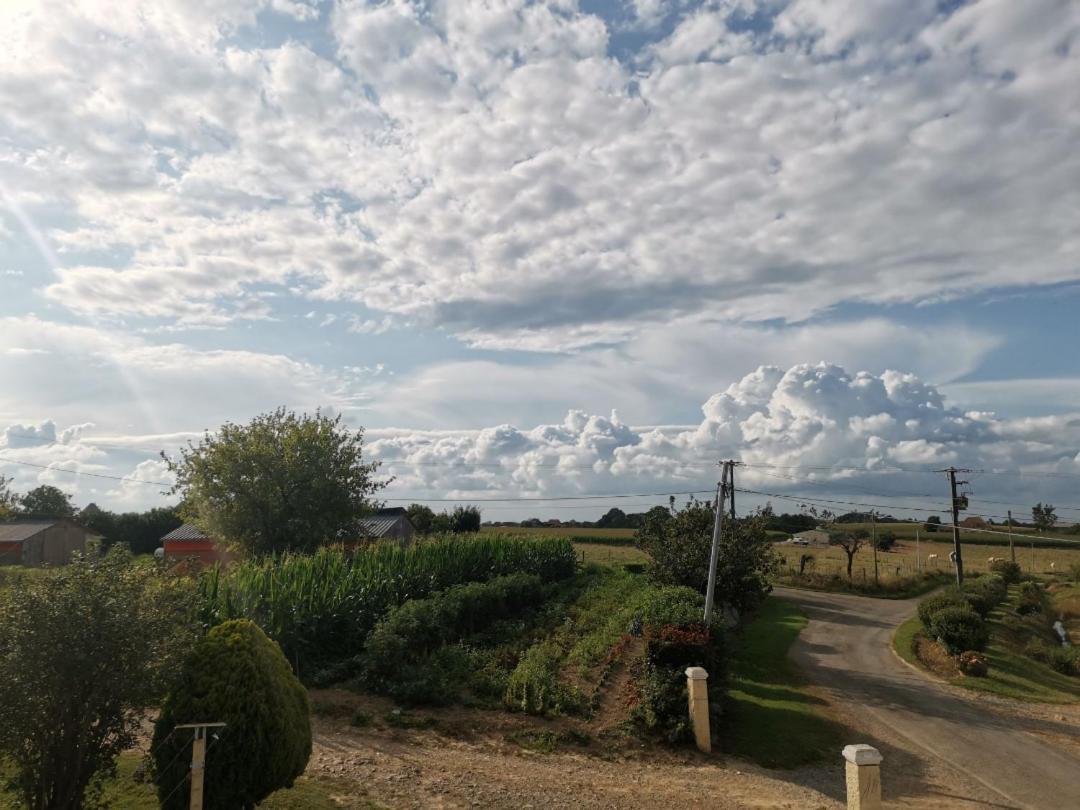Appartement Calme En Pleine Campagne Malaussanne Eksteriør billede